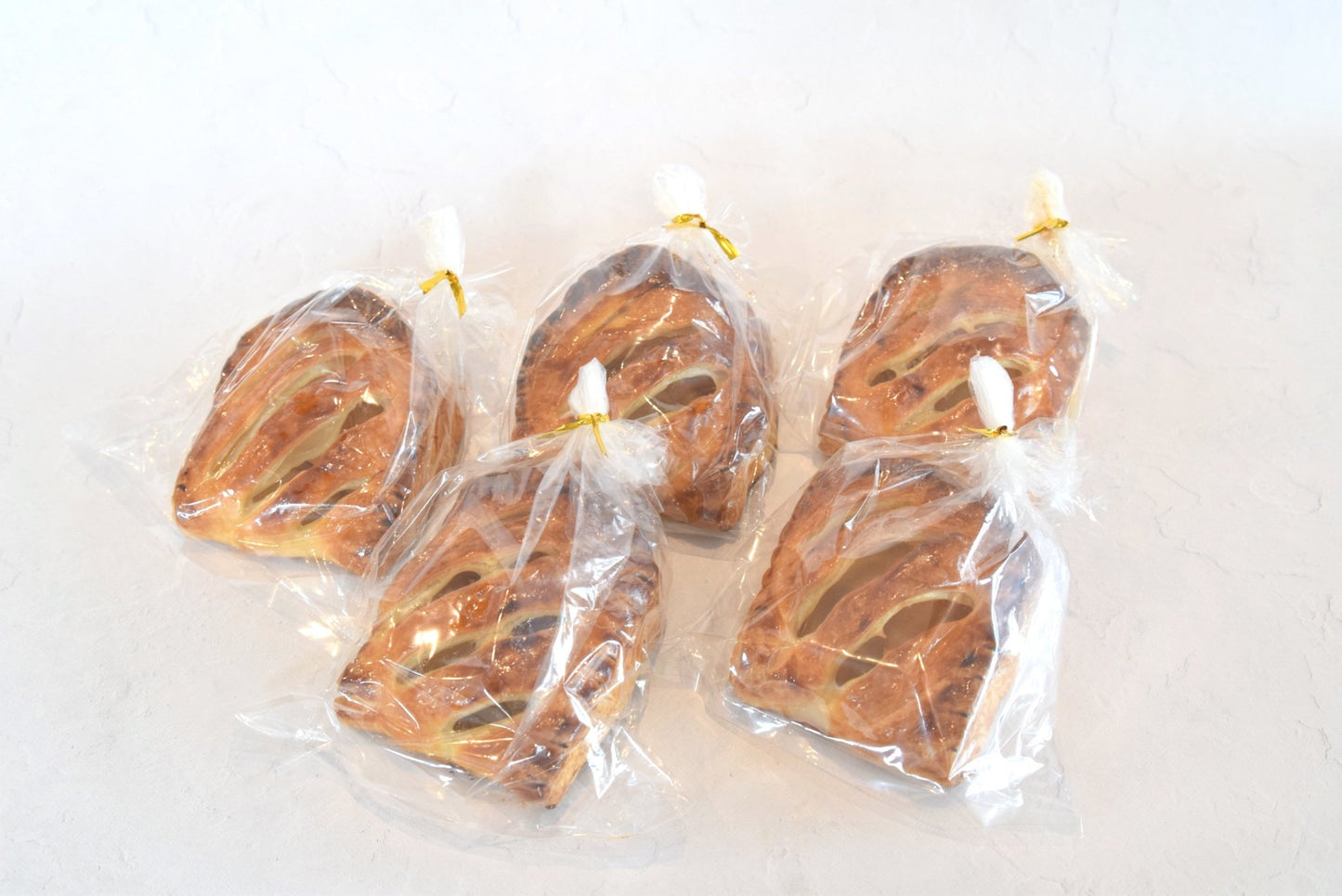 【冷凍】アップルパイリレー2025-2026　第4弾 信州産食べごろりんごのアップルパイ （シナノスイート）5個入り